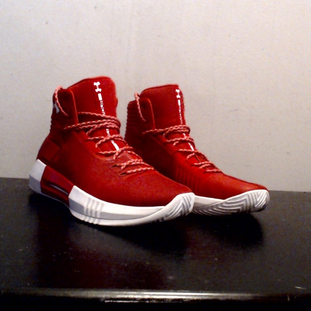 Red Underarmour 4TB Basketball shoes